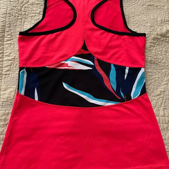 Tail Tennis Golf Athletic Tank top shirt White Size Small - Picture 3 of 4